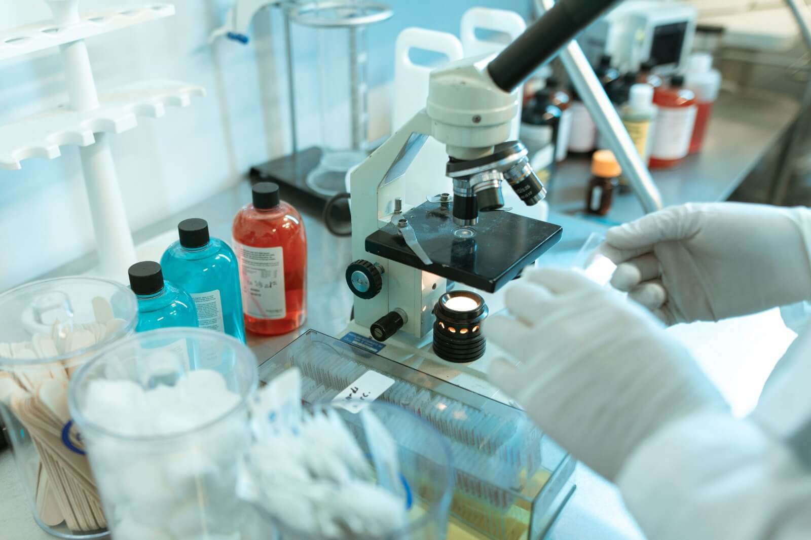 oMNIMED lABORATORIO aRICA